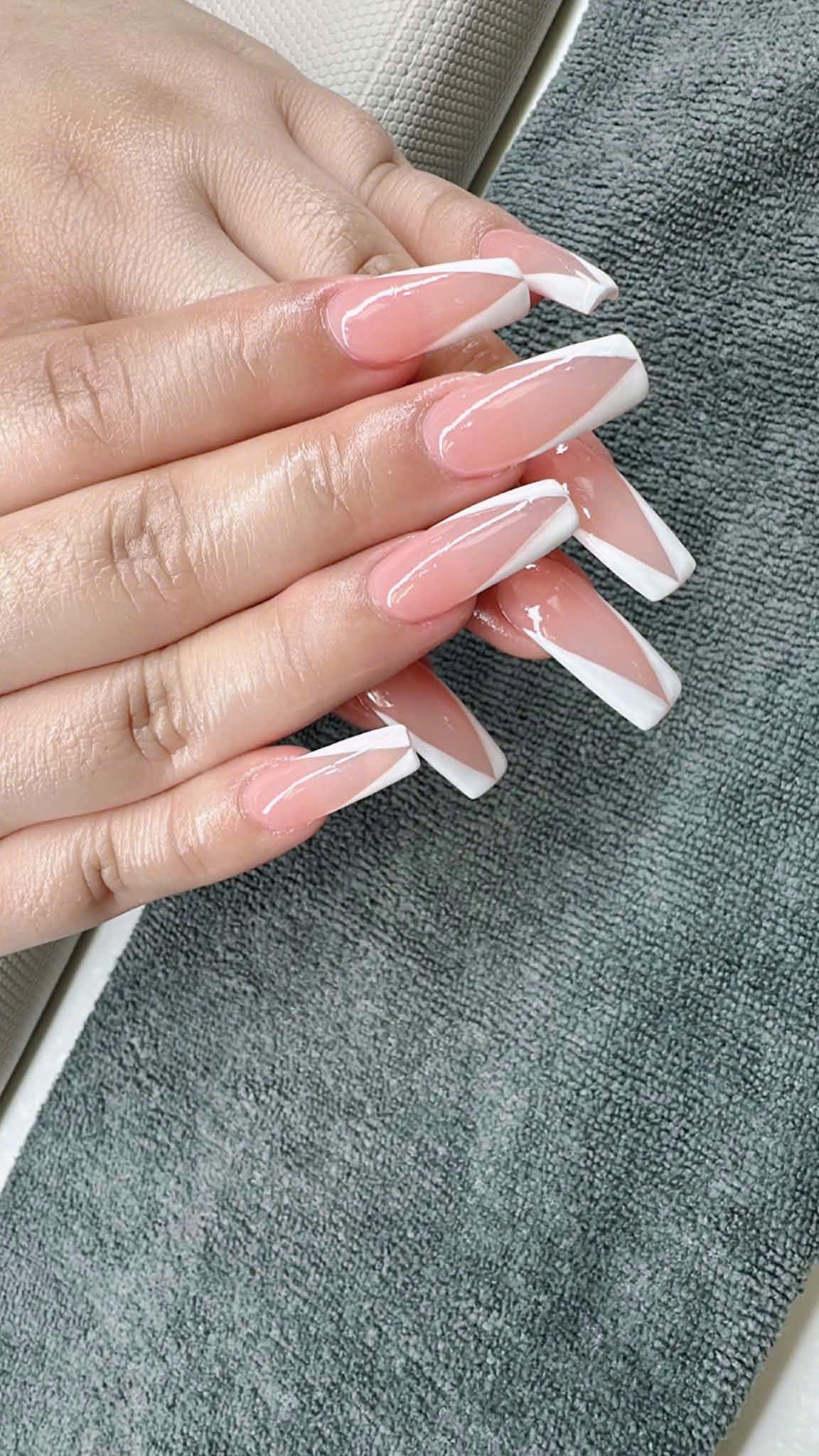 French manicure detail